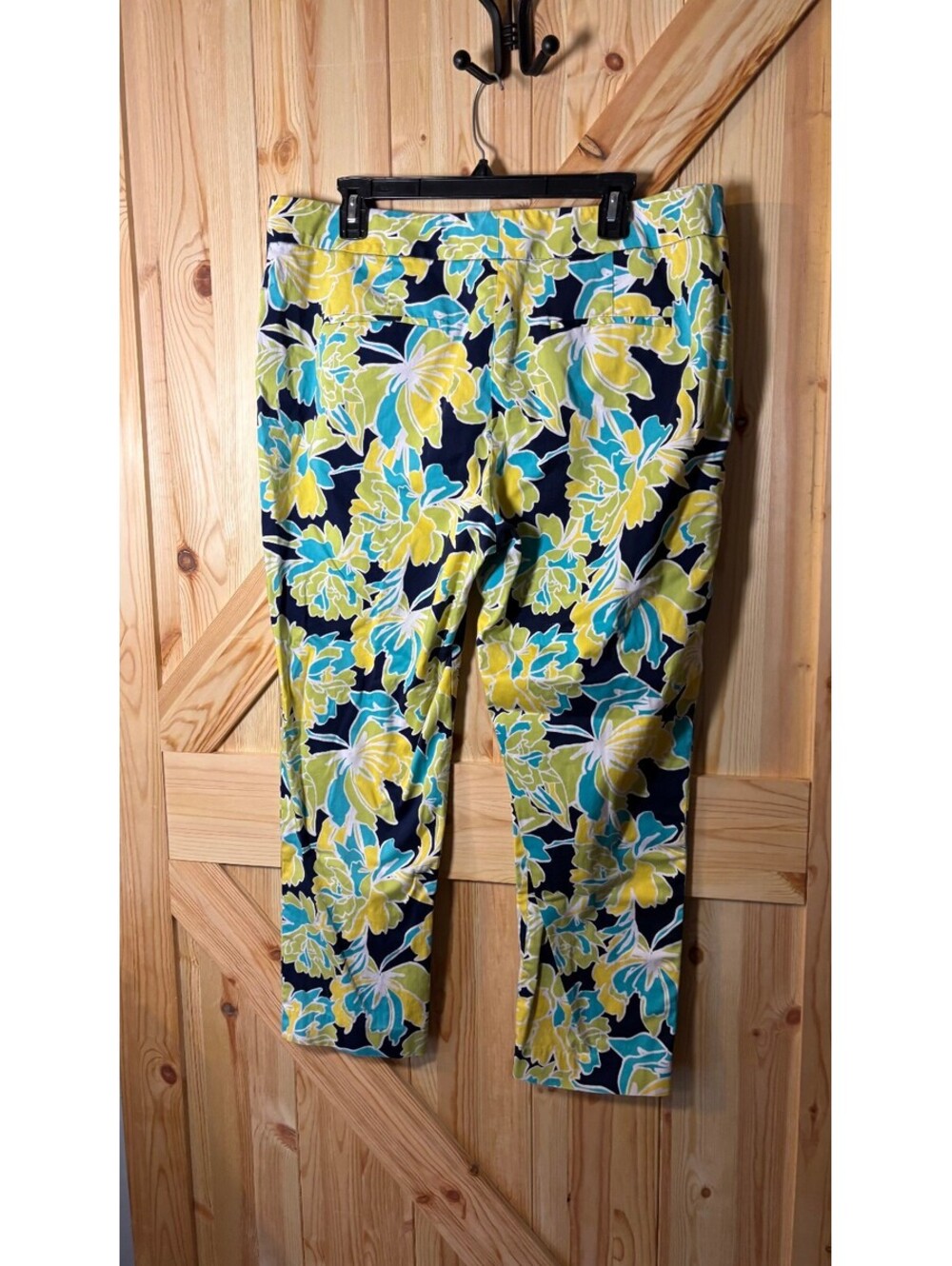 Cappagallo Women's Floral Print Capri Pants Size 16
